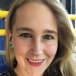 Meet your Posher, Leslie